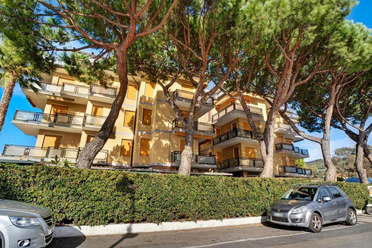 Casa Laura Elena Διαμέρισμα San Bartolomeo Al Mare Εξωτερικό φωτογραφία